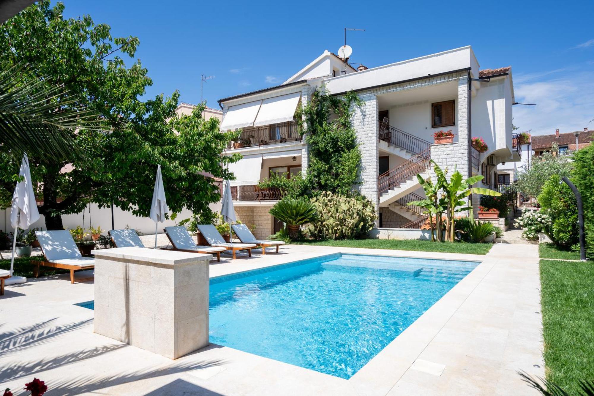 Apartments Maras Poreč Exterior foto